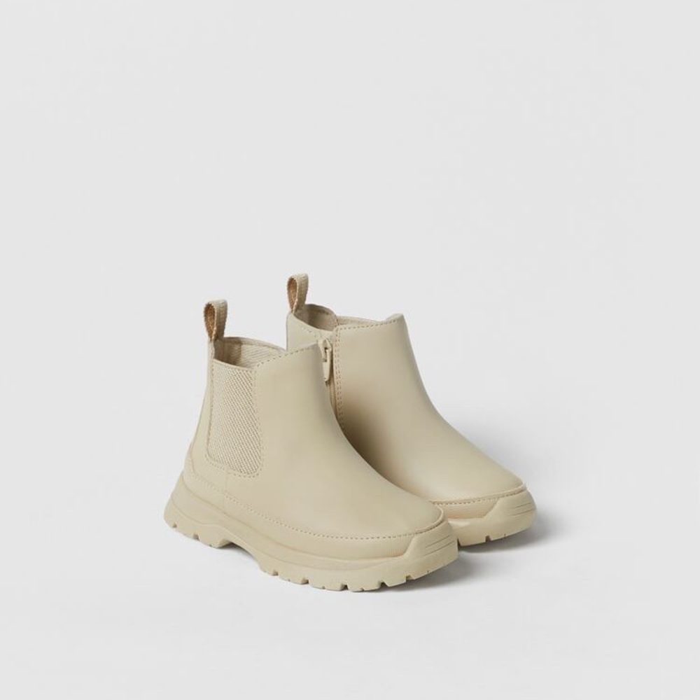 ⭐️SOLD ⭐️Brand New With Tags Zara Toddler Boots Size 22 US 6.5 - Picture 1 of 7